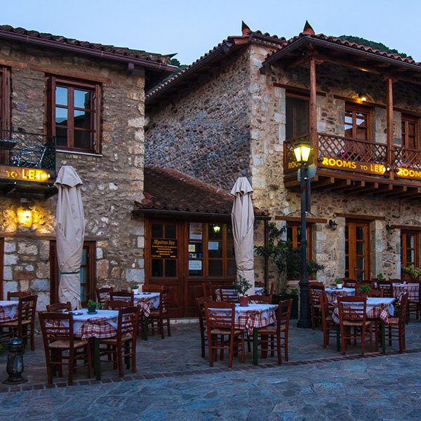 Visit our Greek restaurant with traditional food